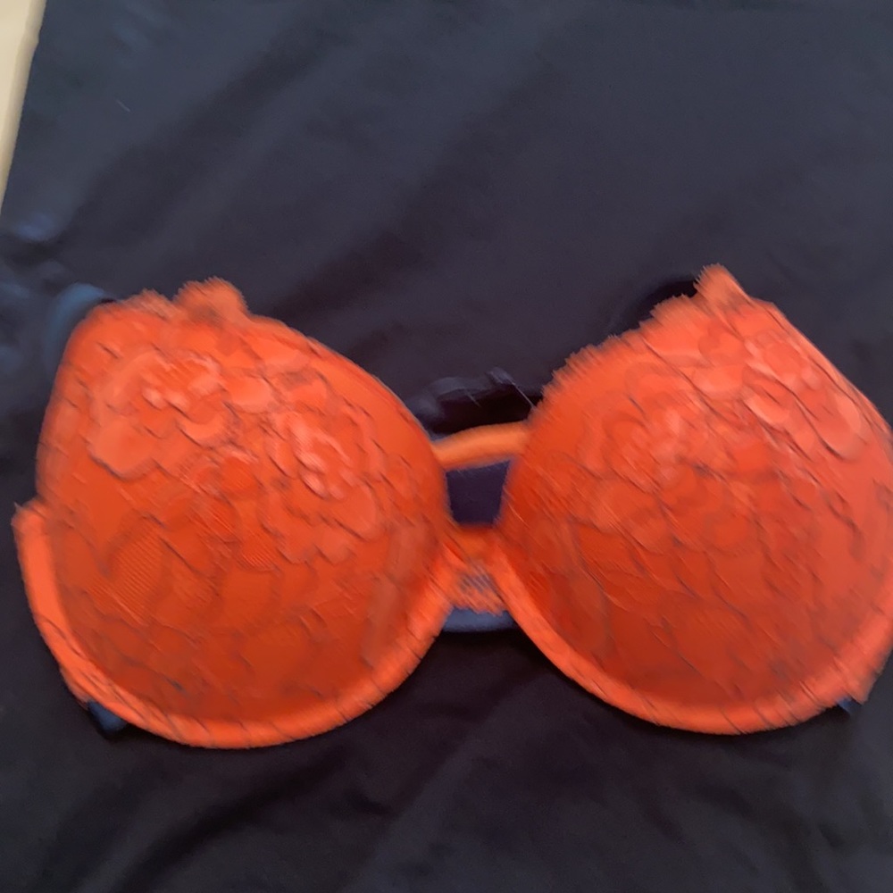 Love this! Pretty orange and blue lace bra 38C